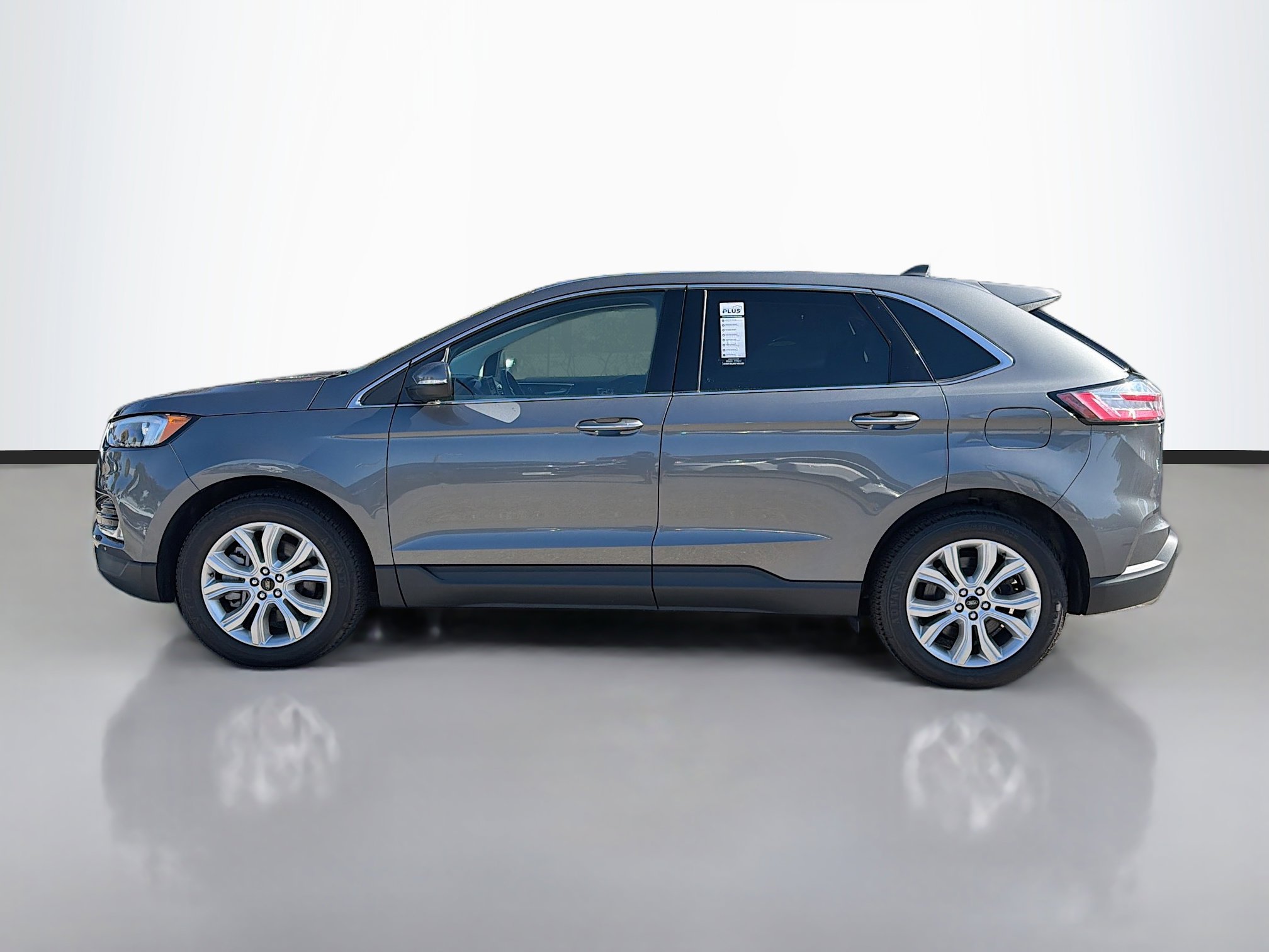 Used 2023 Ford Edge Titanium image 6