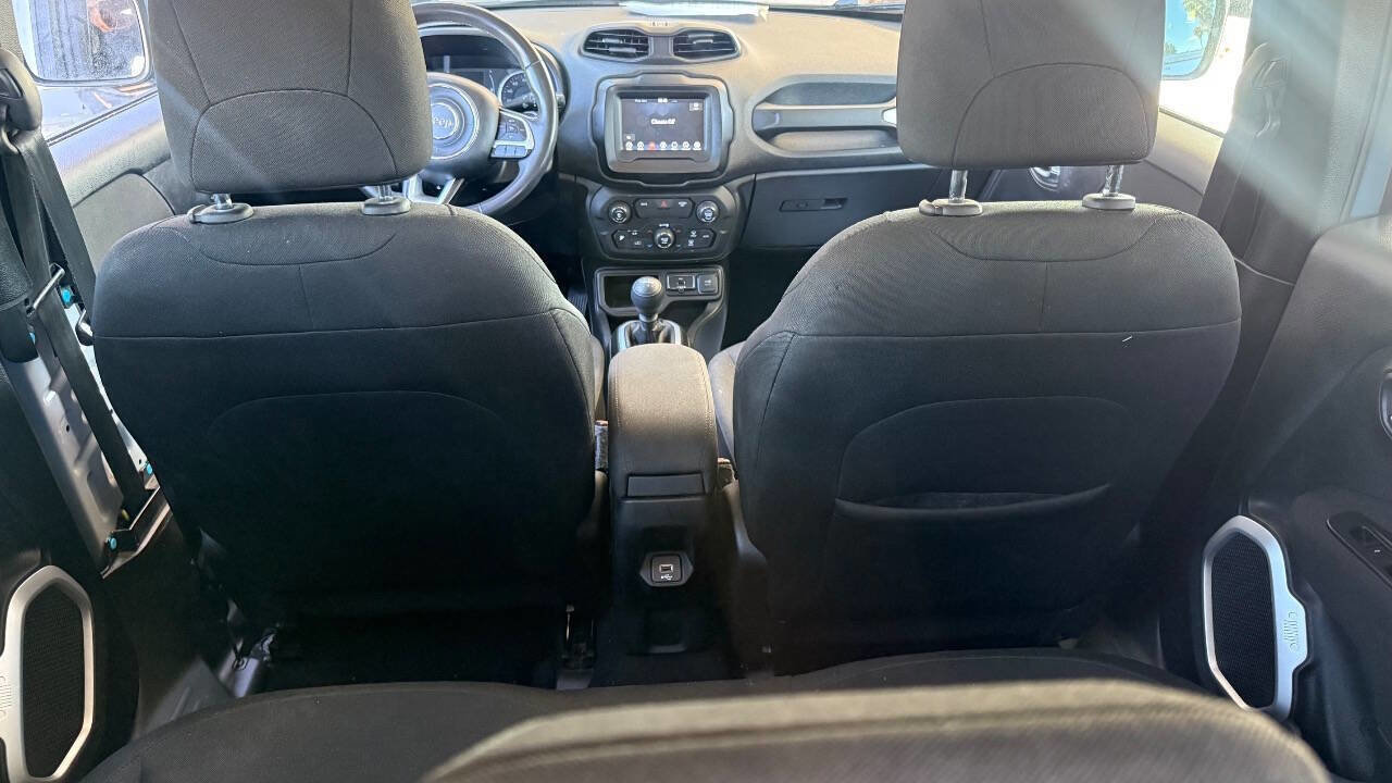 Used 2018 Jeep Renegade Latitude image 8