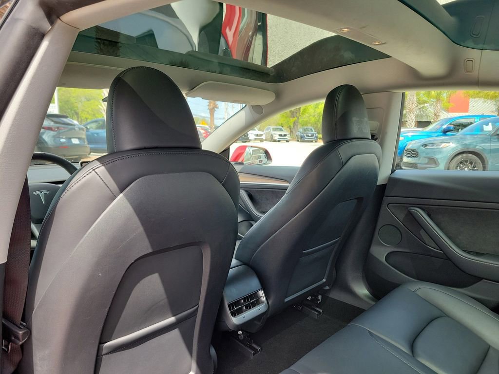 Used 2023 Tesla Model 3 Standard Range image 11