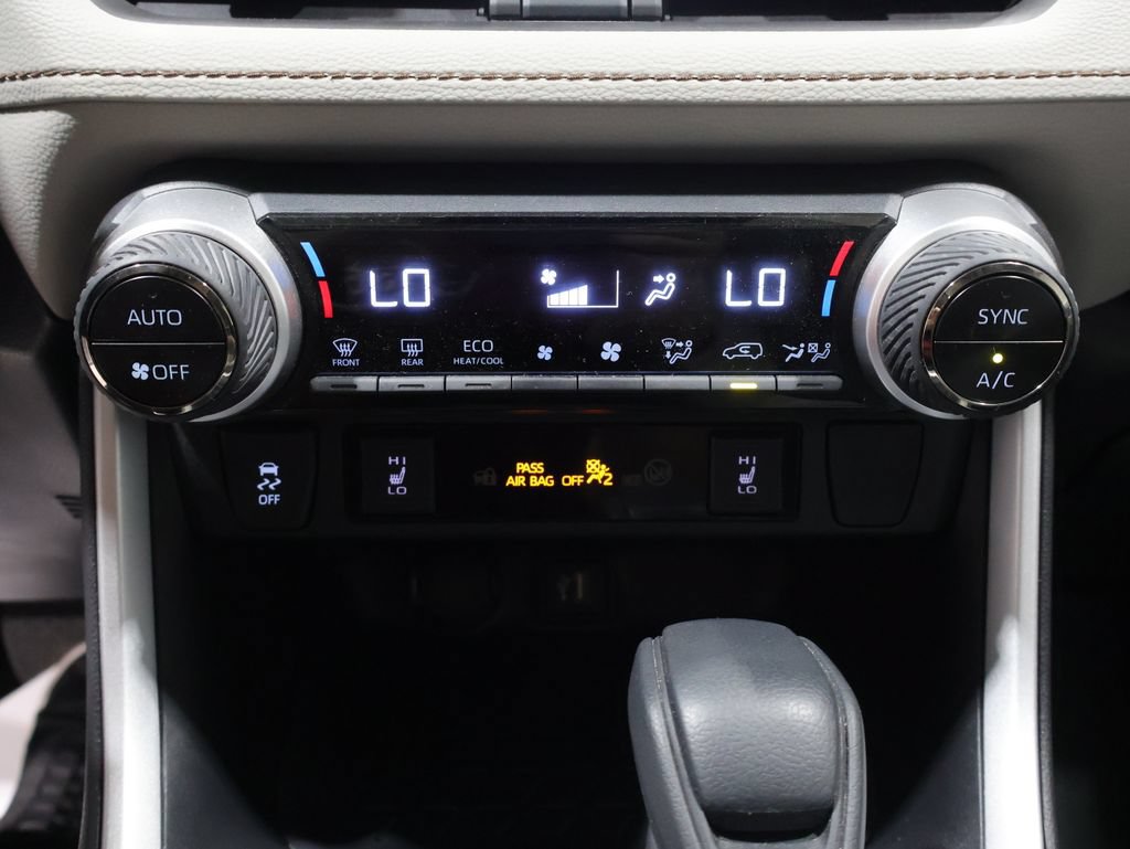 Used 2024 Toyota RAV4 XLE w/ Convenience Package AWD/4WD image 31