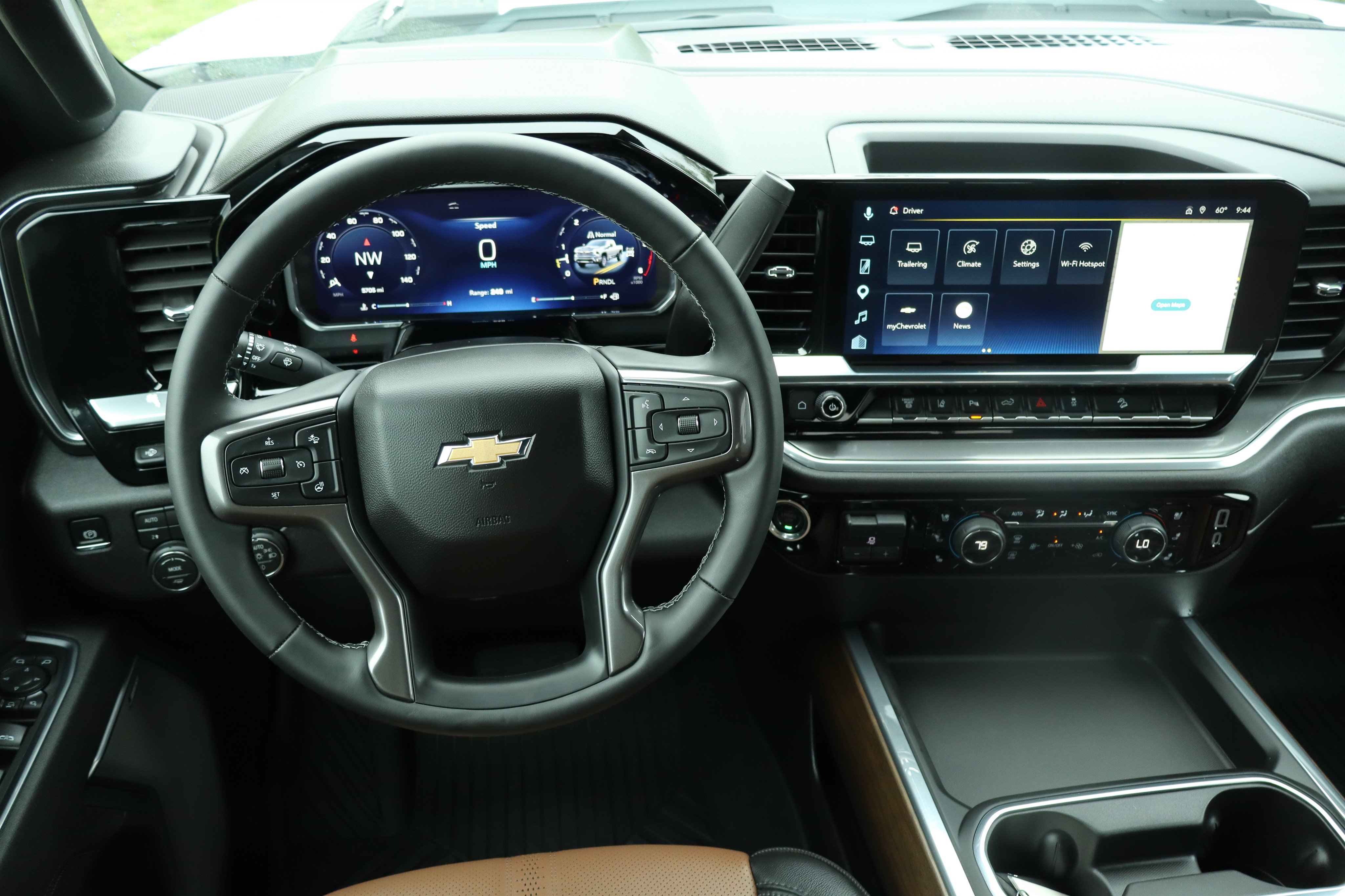 Used 2026 Chevrolet Silverado 3500 High Country w/ Technology Package AWD/4WD image 19