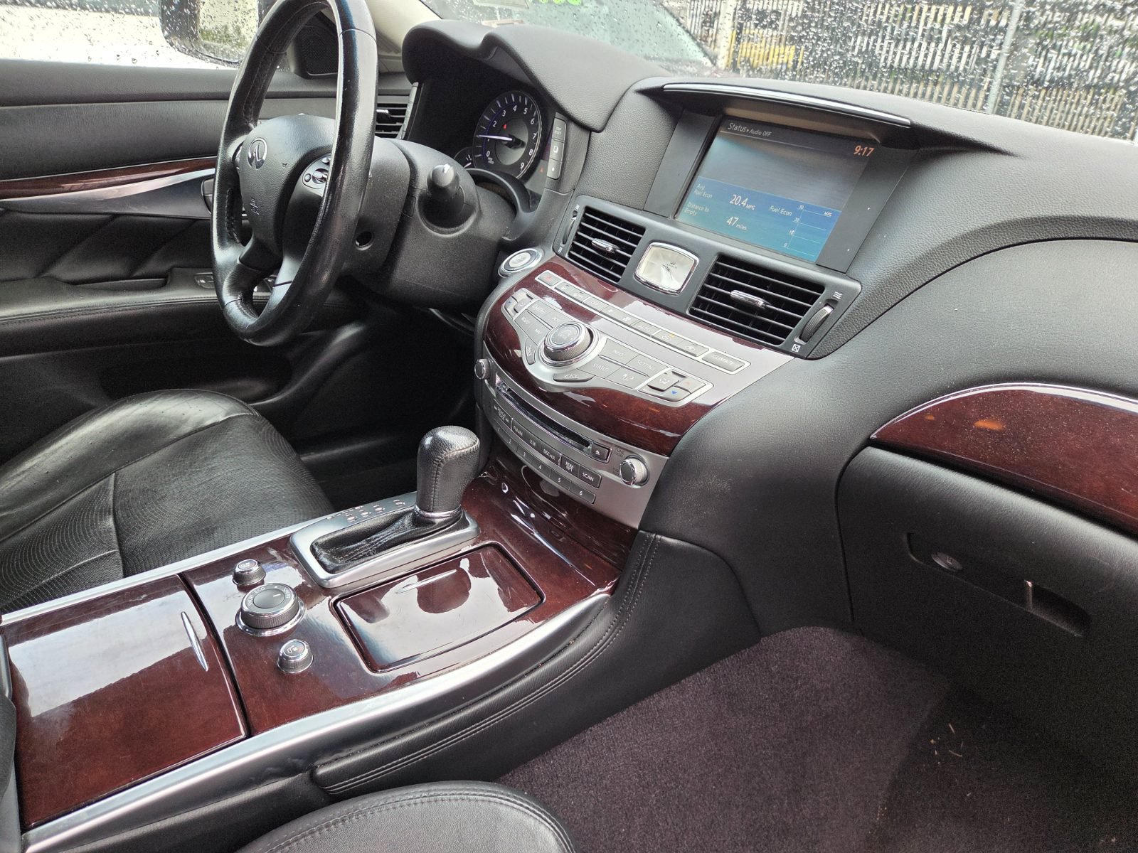 Used 2016 INFINITI Q70 3.7 RWD image 16