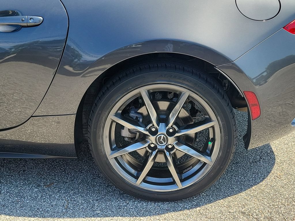 Used 2021 MAZDA MX-5 Miata RF Grand Touring RWD image 5