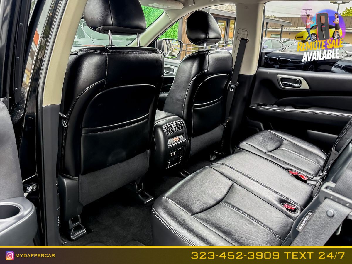 Used 2019 Nissan Pathfinder SL w/ Cargo Package FWD image 13