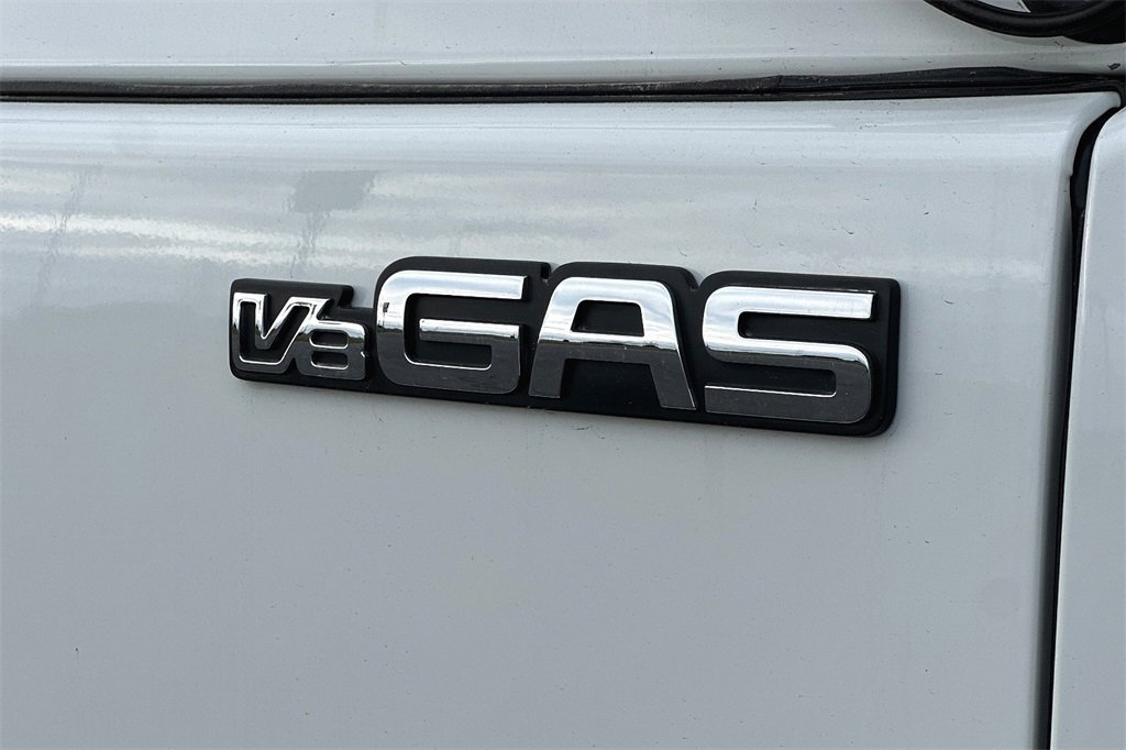 Used 2024 Isuzu NPR image 7