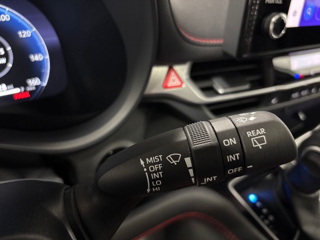 Used 2025 Toyota Sienna XSE FWD image 22