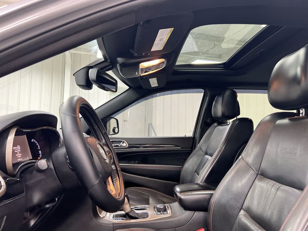 Used 2016 Jeep Grand Cherokee Limited 75th Anniversary AWD/4WD image 19