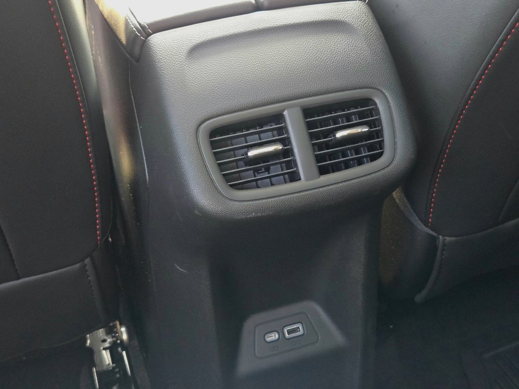 Used 2023 Buick Envision Essence w/ Sport Touring Package AWD/4WD image 24