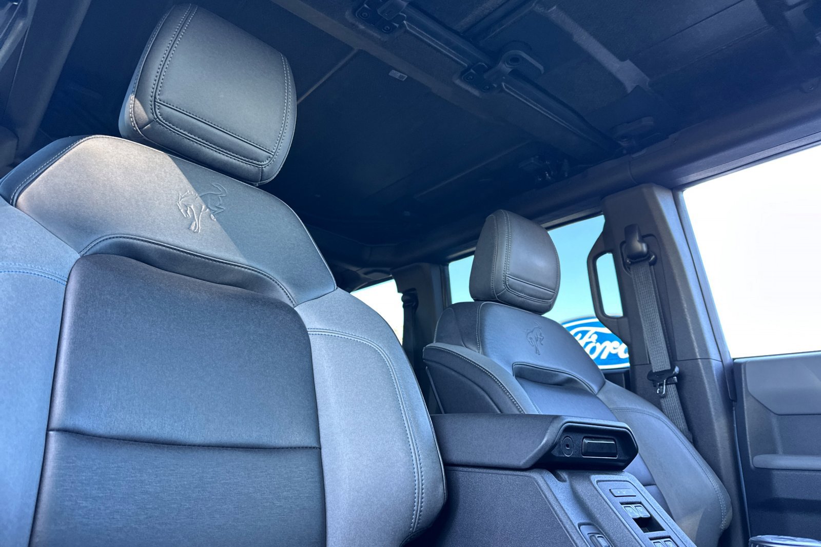 Used 2023 Ford Bronco Black Diamond w/ Sasquatch Package image 16