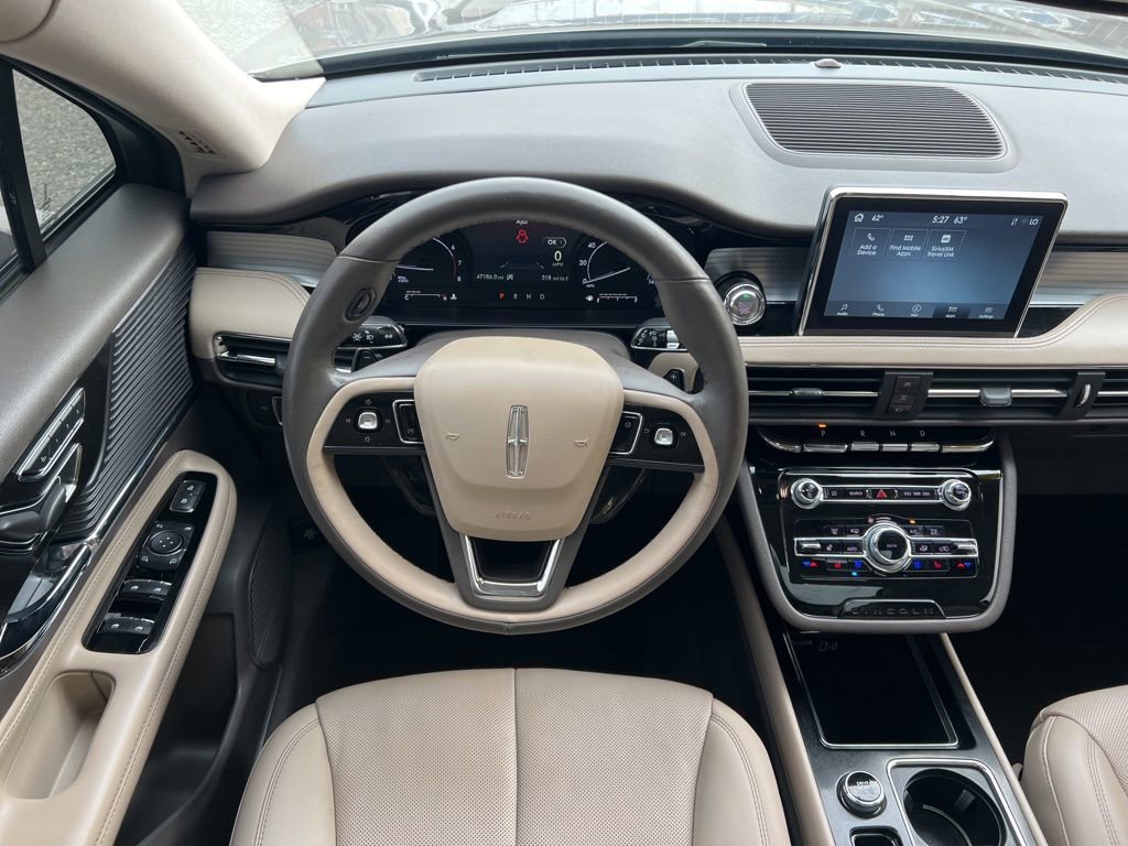 Used 2021 Lincoln Corsair AWD w/ Premium Package image 24