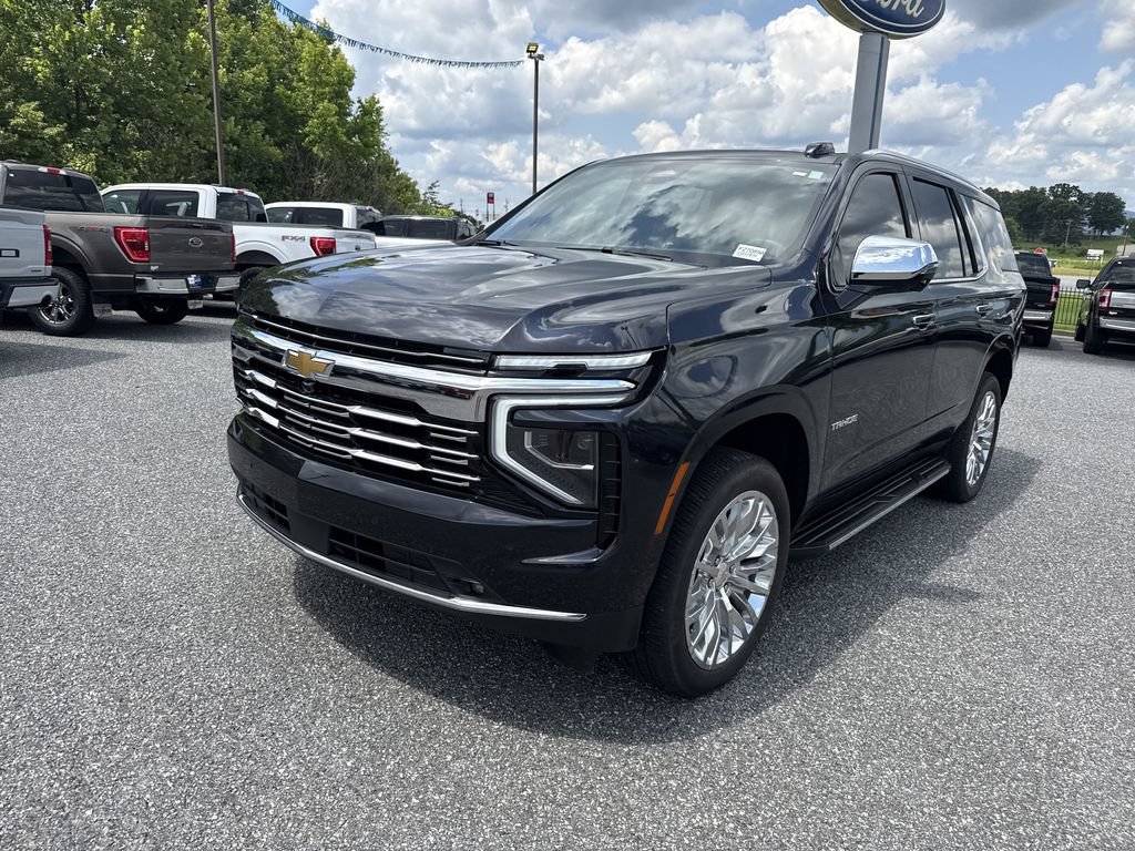 Used 2025 Chevrolet Tahoe Premier w/ Sun And Tow Package AWD/4WD image 3