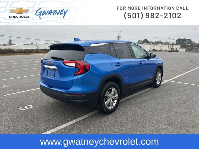 Used 2024 GMC Terrain SLE image 5