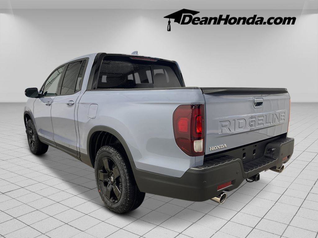 New 2026 Honda Ridgeline Black Edition image 3
