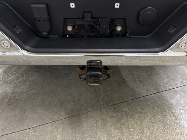 Used 2022 Chevrolet Silverado 1500 LTZ w/ LTZ Convenience Package II AWD/4WD image 11