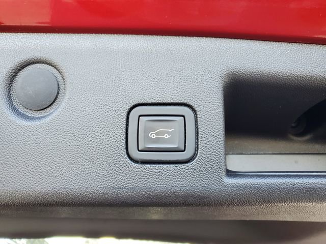 Certified 2023 Chevrolet Equinox RS w/ LPO, Floor Liner Package image 12