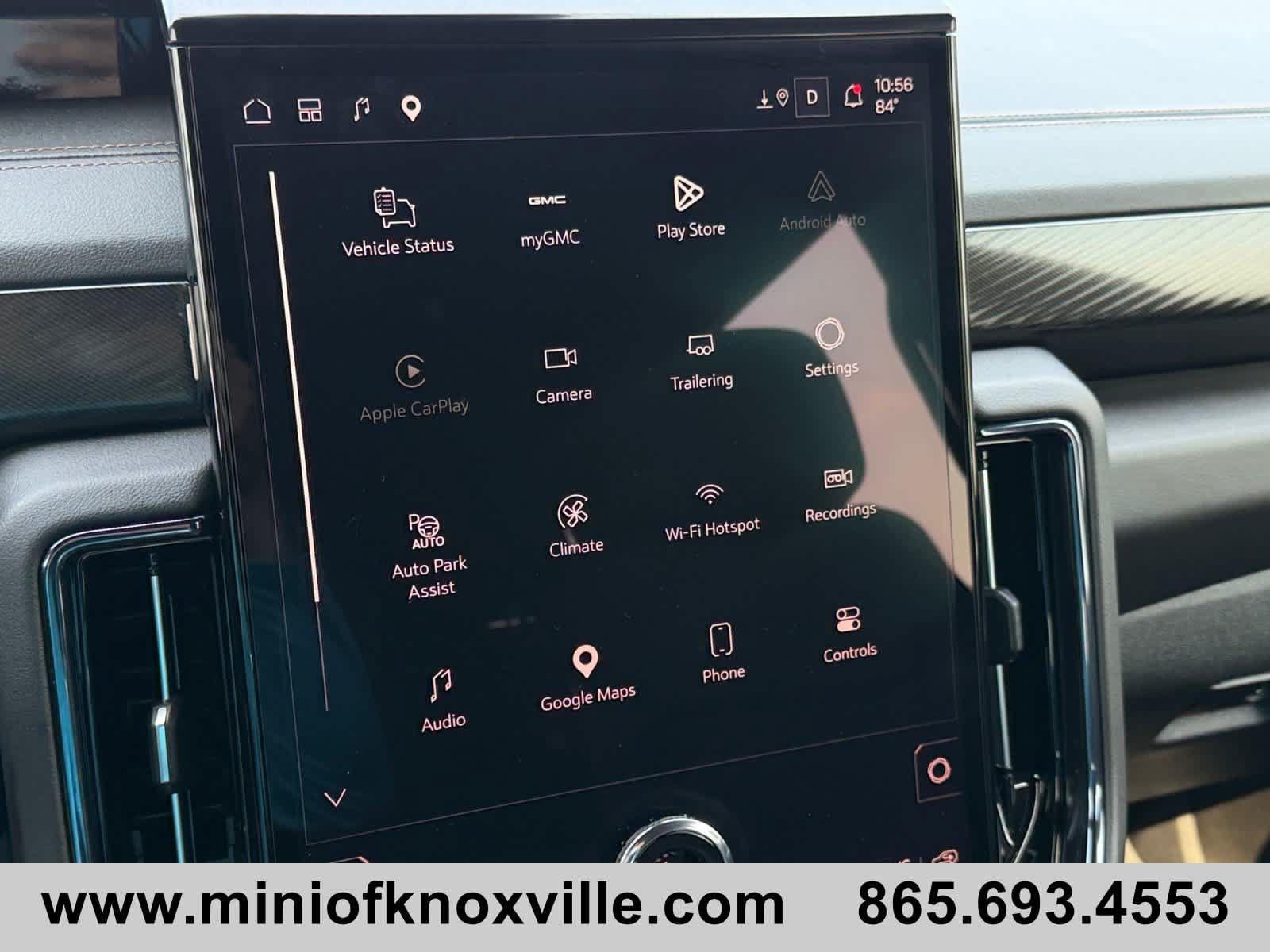 Used 2026 GMC Yukon XL AT4 AWD/4WD image 32