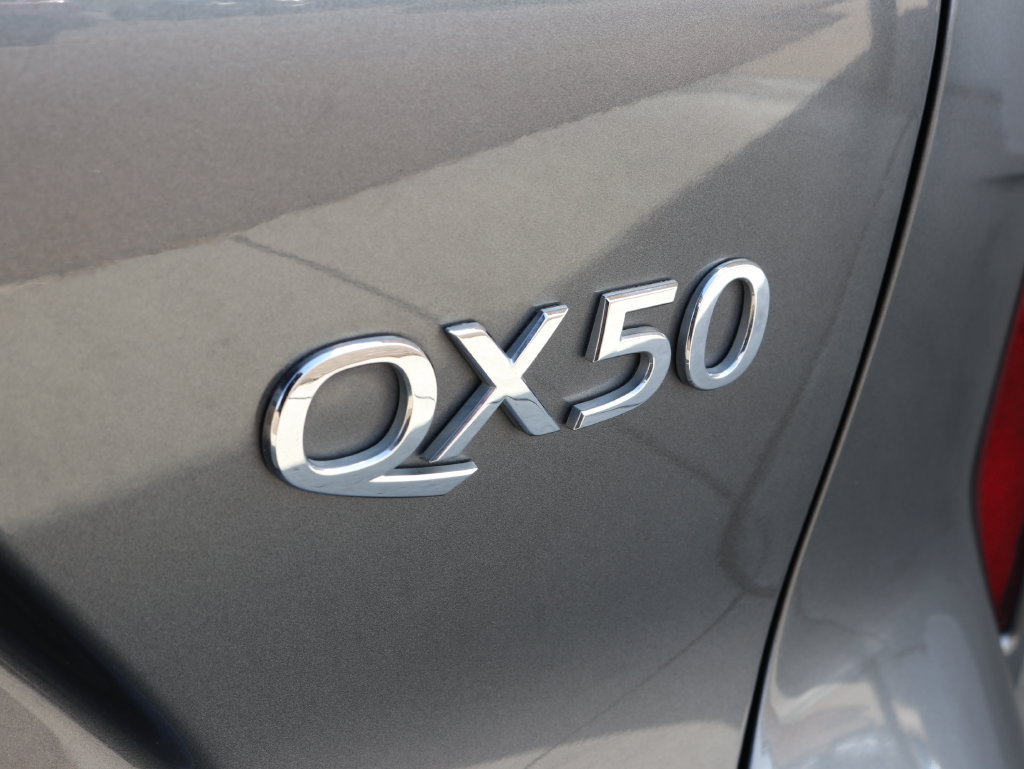Used 2023 INFINITI QX50 Sensory AWD/4WD image 42