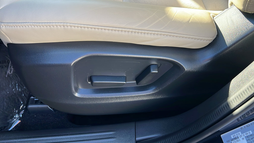 Used 2018 MAZDA CX-5 Touring w/ Preferred Equipment Package FWD image 13