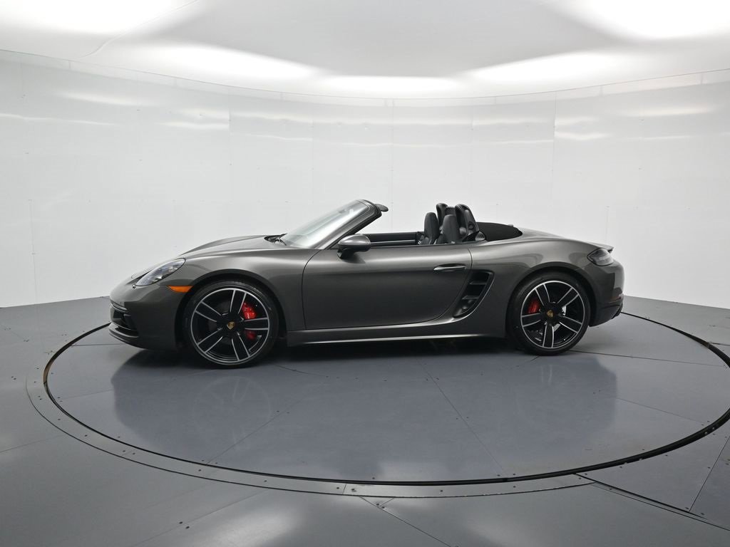 New 2025 Porsche 718 Boxster S image 2