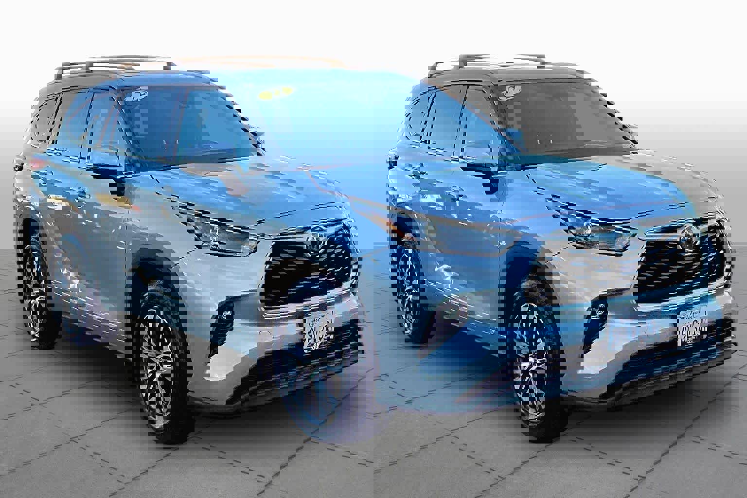 Used 2022 Toyota Highlander XLE image 2