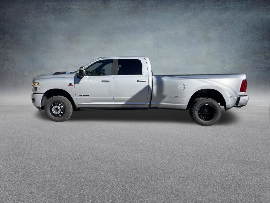 New 2026 RAM 3500 Laramie AWD/4WD image 6