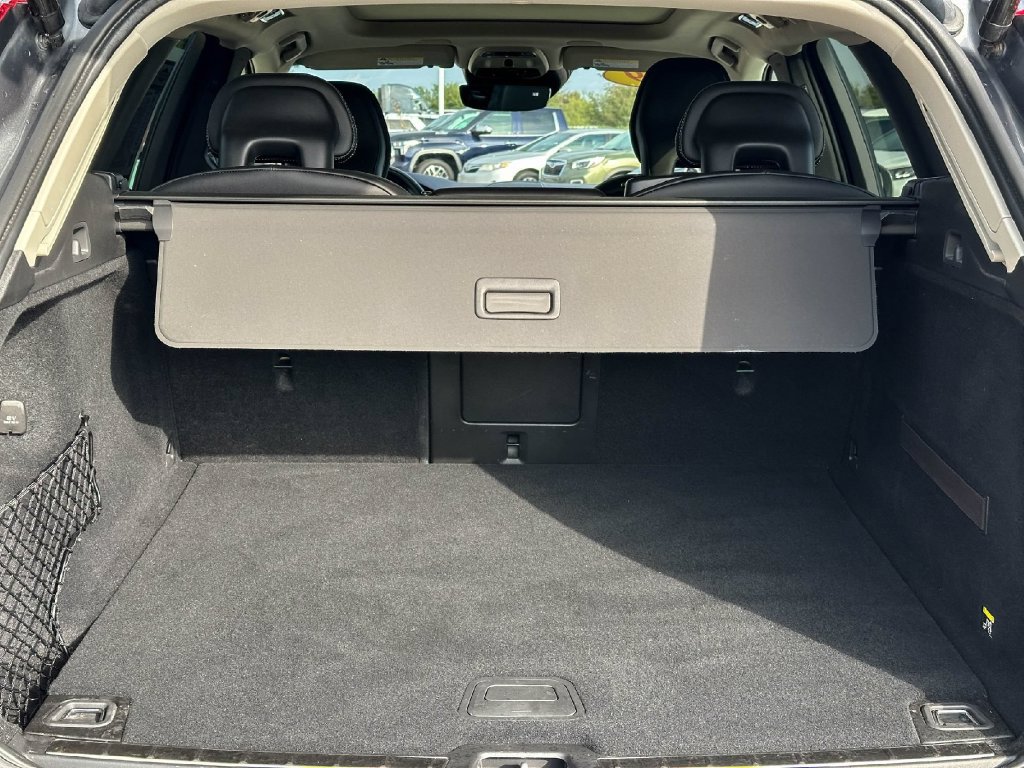 Used 2019 Volvo XC60 T5 Inscription w/ Protection Package Premier FWD image 20