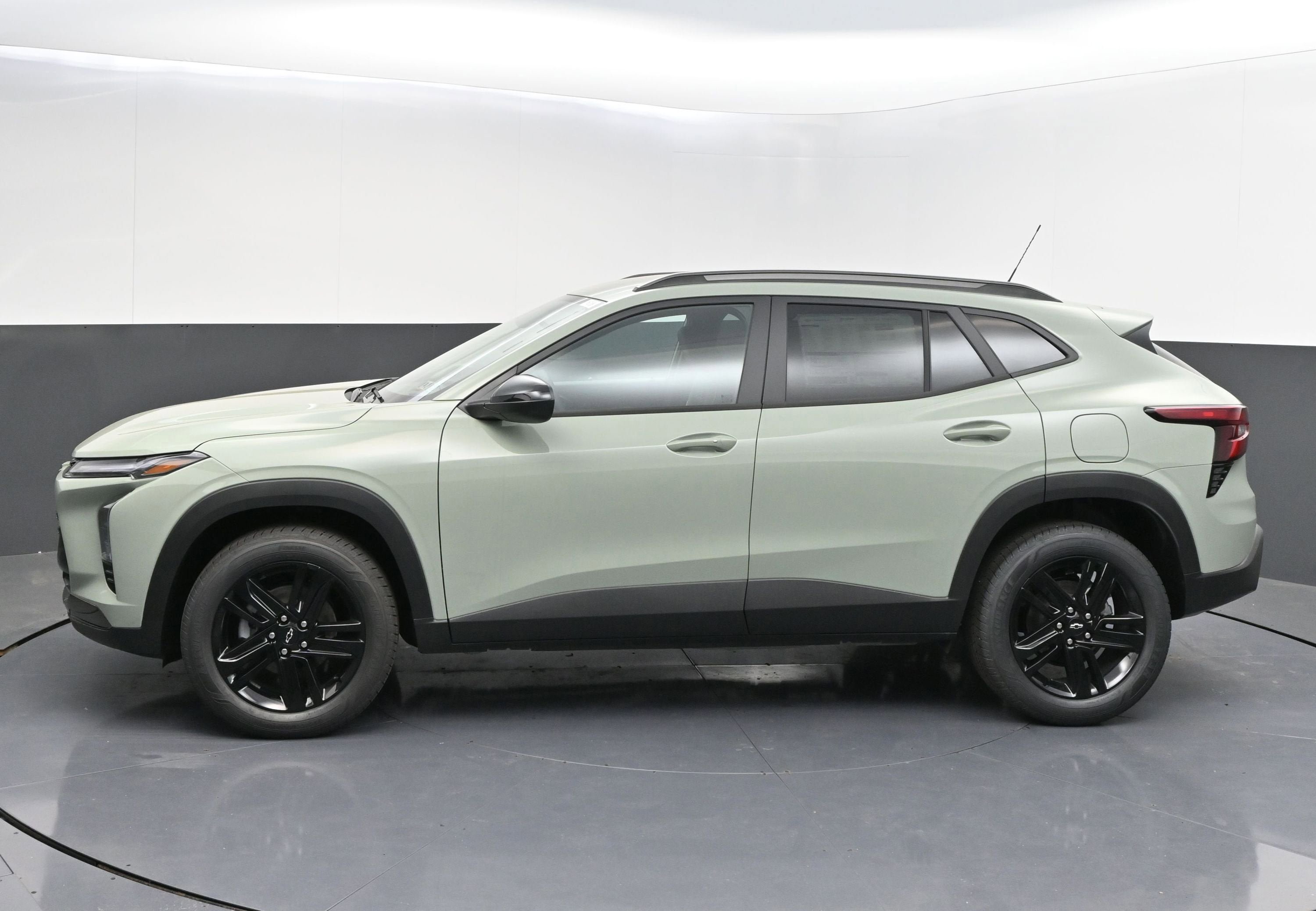 New 2026 Chevrolet Trax ACTIV FWD image 4