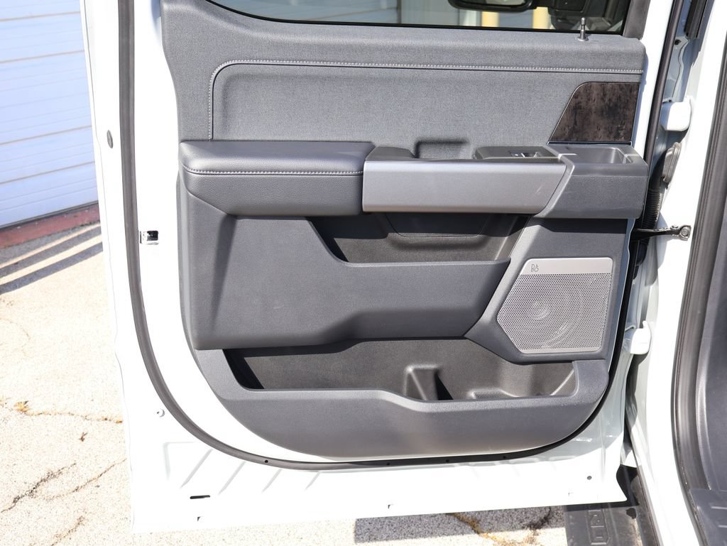 Used 2025 Ford F350 Lariat w/ Camper Package AWD/4WD image 10