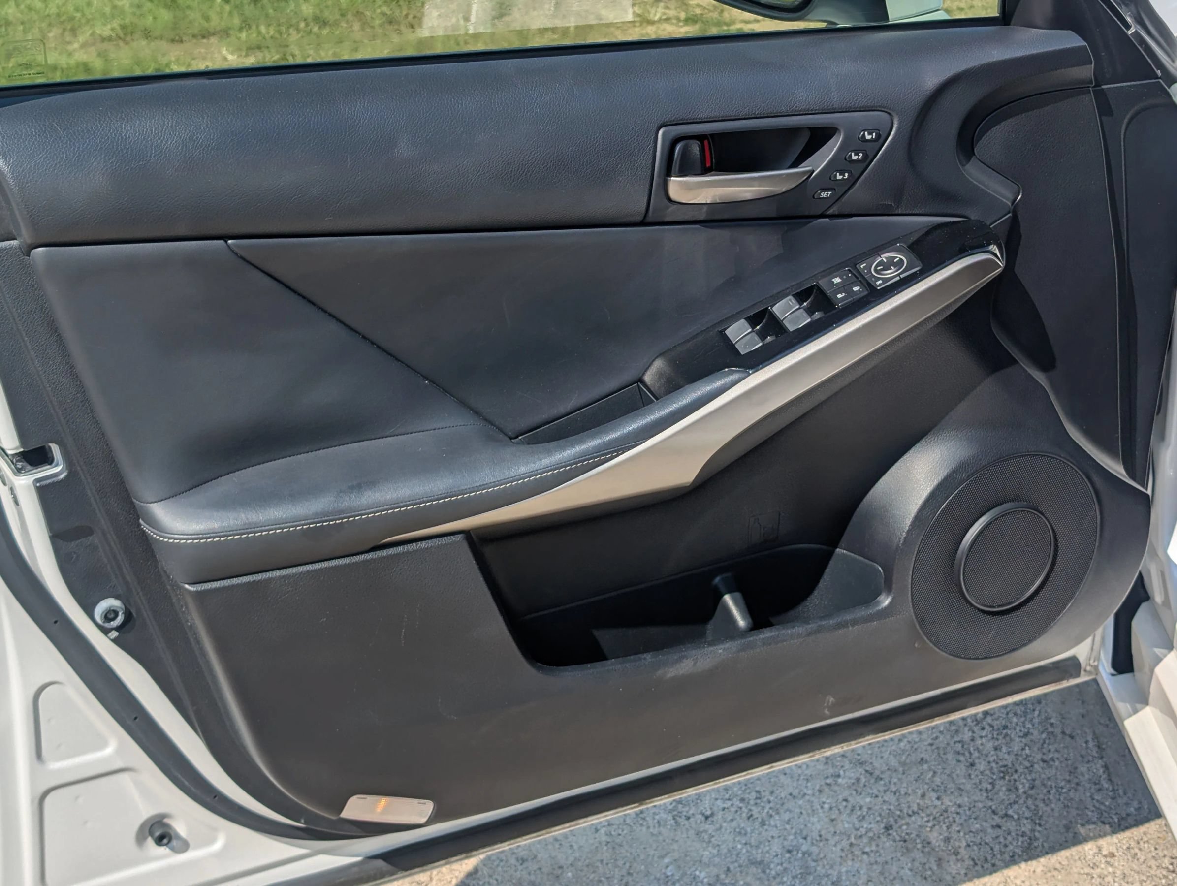 Used 2018 Lexus IS 300 w/ Comfort Package RWD image 14