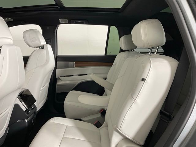 New 2026 Cadillac Vistiq Sport image 31