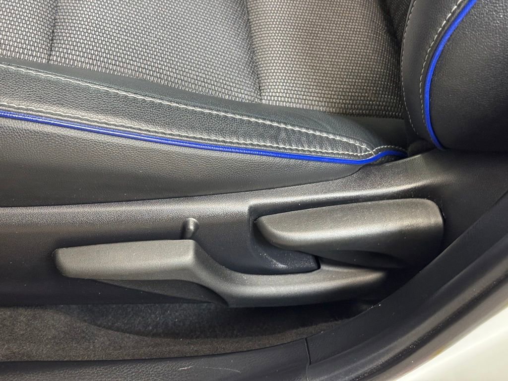 Used 2019 Toyota Corolla SE w/ SE Premium Package FWD image 9