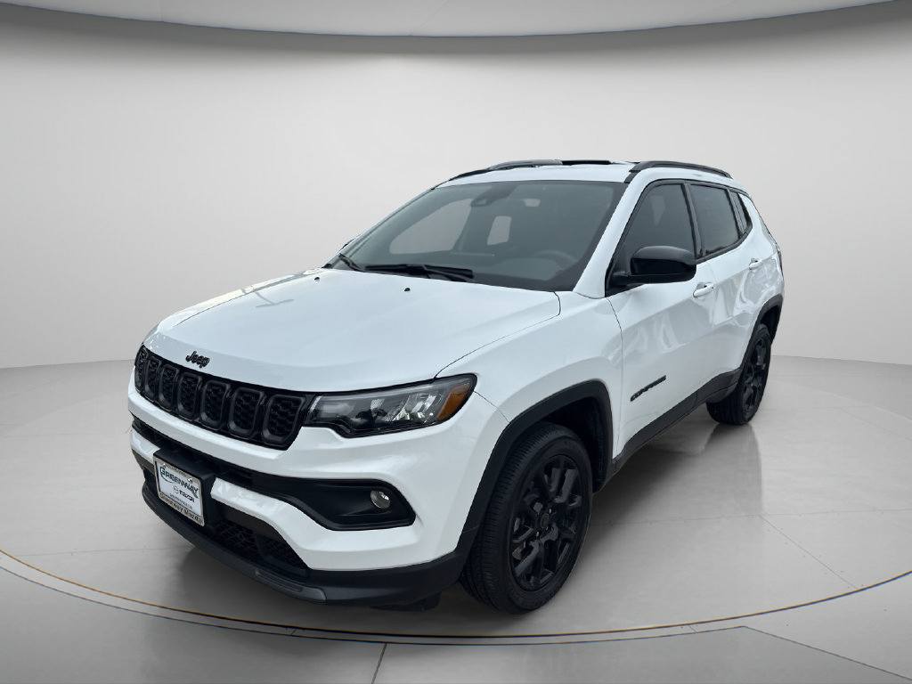 Used 2026 Jeep Compass Latitude AWD/4WD image 3