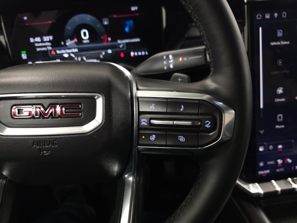 Used 2024 GMC Acadia Elevation image 16