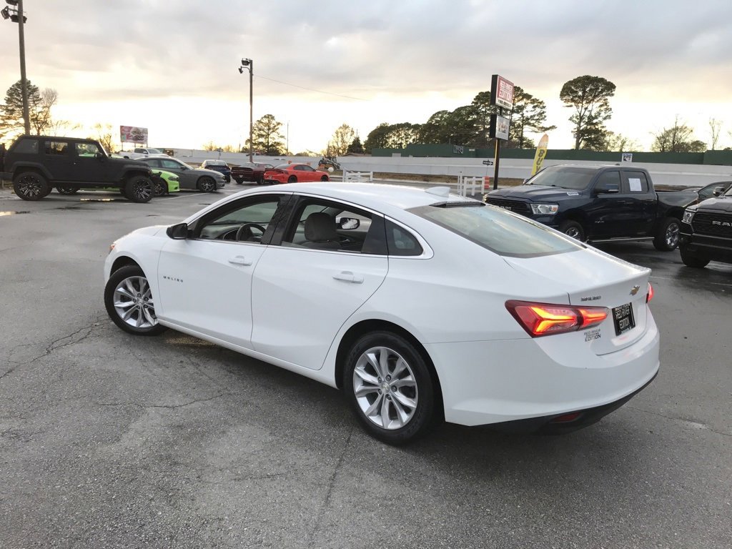 Used 2022 Chevrolet Malibu LT image 3