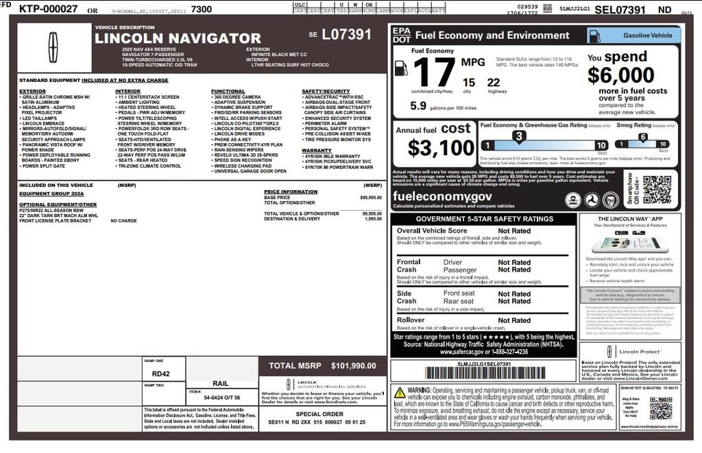 Used 2025 Lincoln Navigator Reserve AWD/4WD image 4