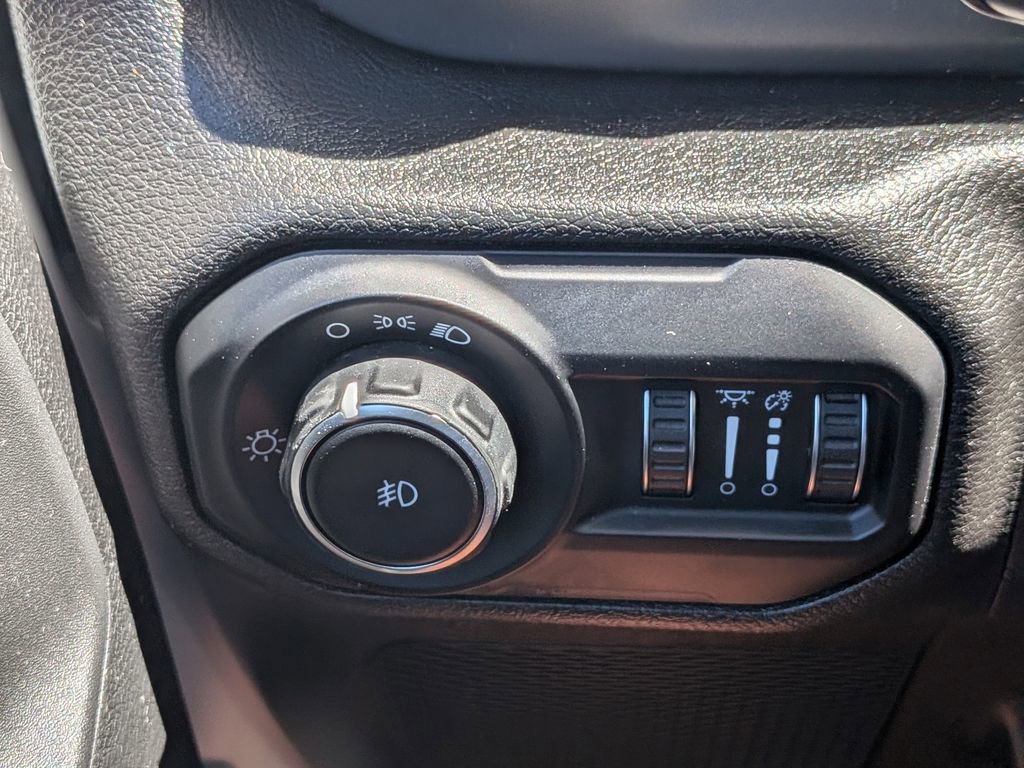 Used 2022 Jeep Wrangler Unlimited Sport image 21