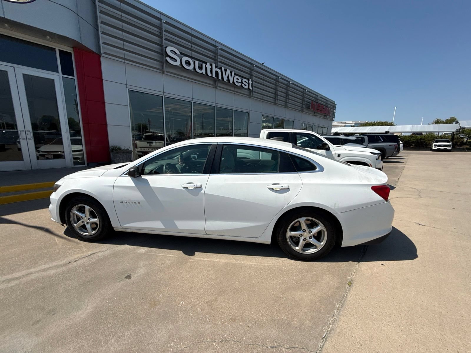 Used 2018 Chevrolet Malibu LS w/ LPO, Convenience Package 1 FWD video 3
