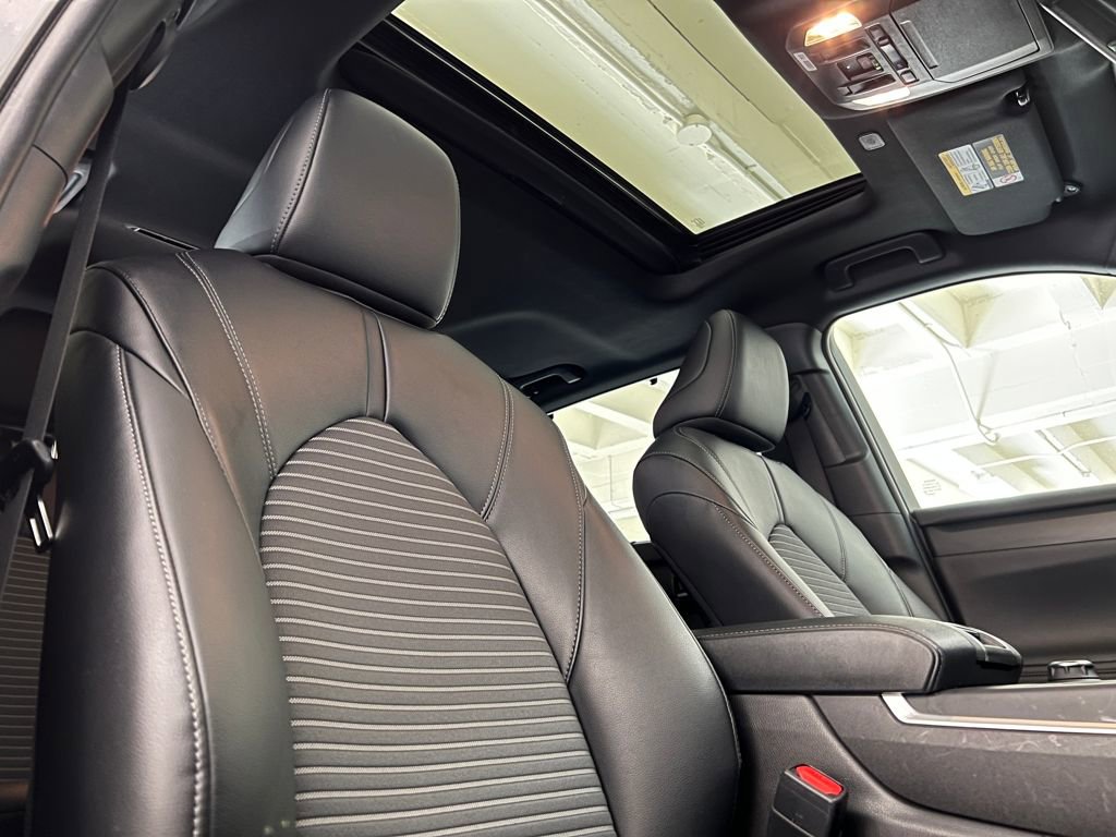Certified 2025 Toyota Highlander XSE image 24