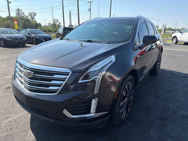Used 2017 Cadillac XT5 Premium Luxury w/ Driver Assist Package AWD/4WD image 3