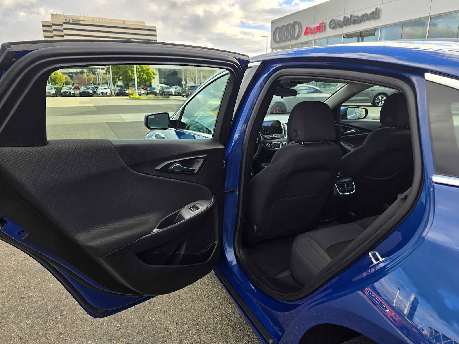 Used 2023 Chevrolet Malibu LT image 17