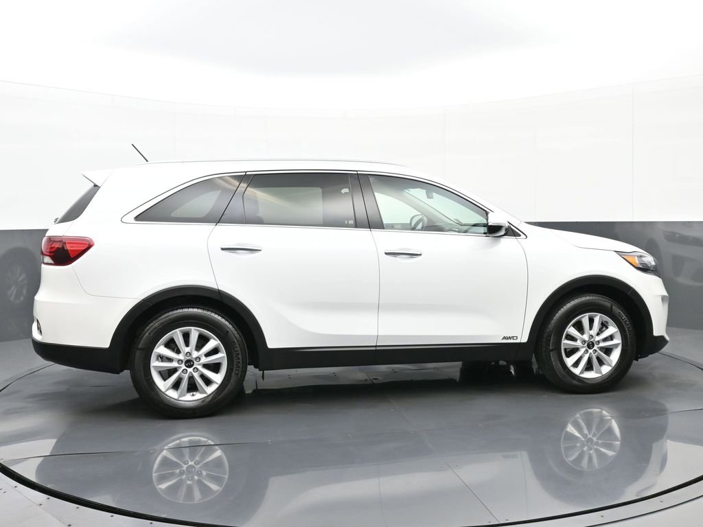 Used 2020 Kia Sorento LX w/ LX I4 Convenience Package AWD/4WD image 2