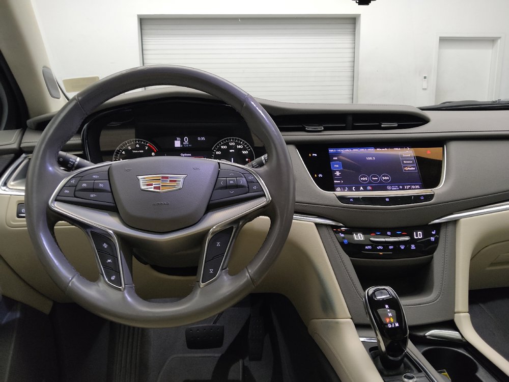 Used 2021 Cadillac XT5 Premium Luxury FWD image 22