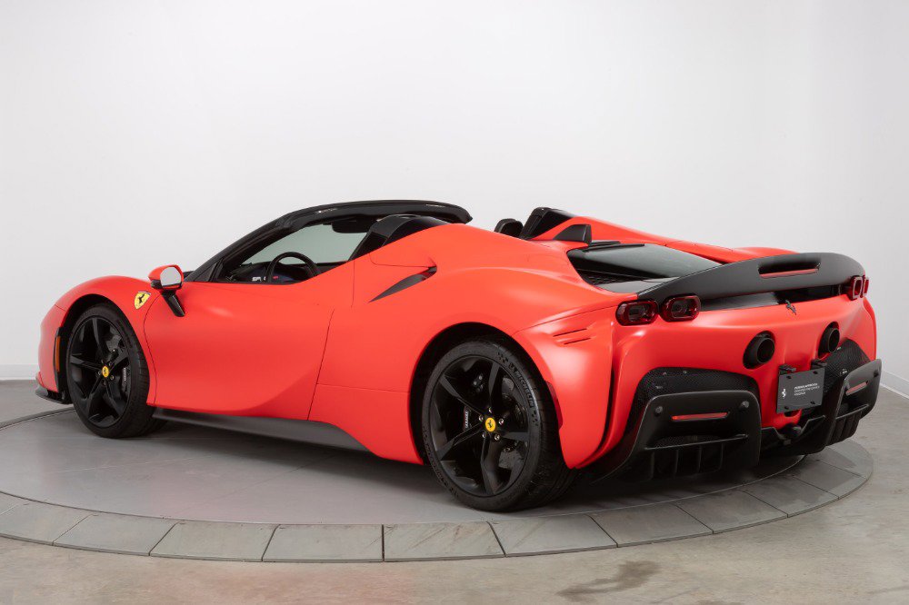 Certified 2022 Ferrari SF90 Spider image 5