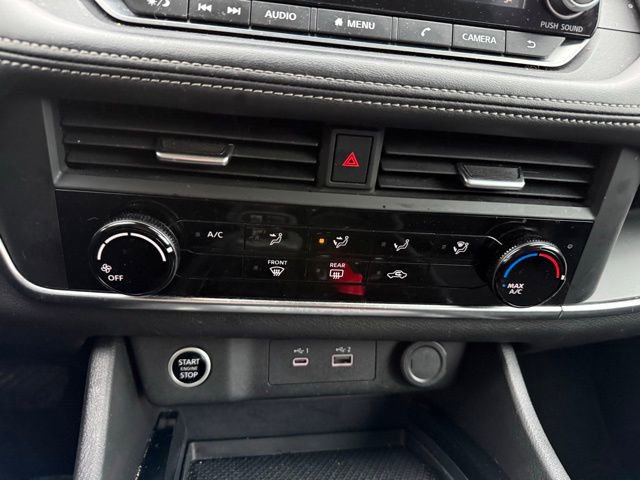 Used 2023 Nissan Rogue S image 15