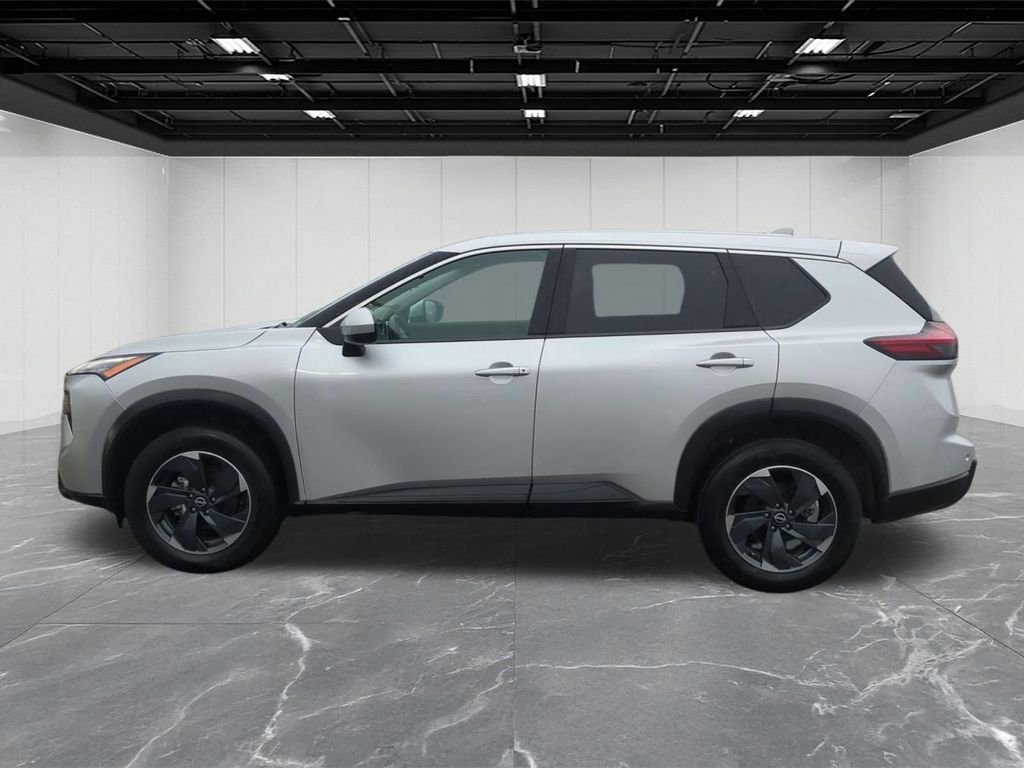 Used 2025 Nissan Rogue SV image 5
