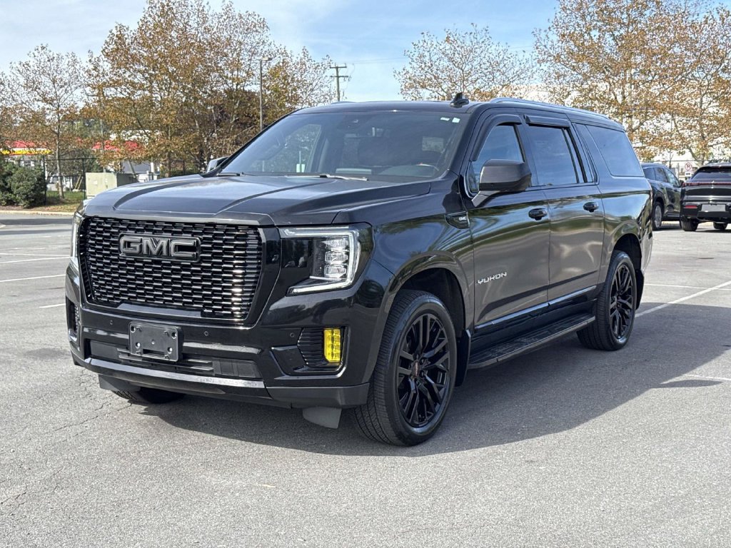 Used 2023 GMC Yukon XL SLT AWD/4WD image 20