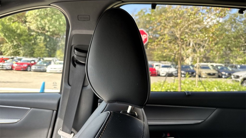 Certified 2025 MAZDA CX-70 3.3 Turbo w/ Premium Plus Pkg image 17