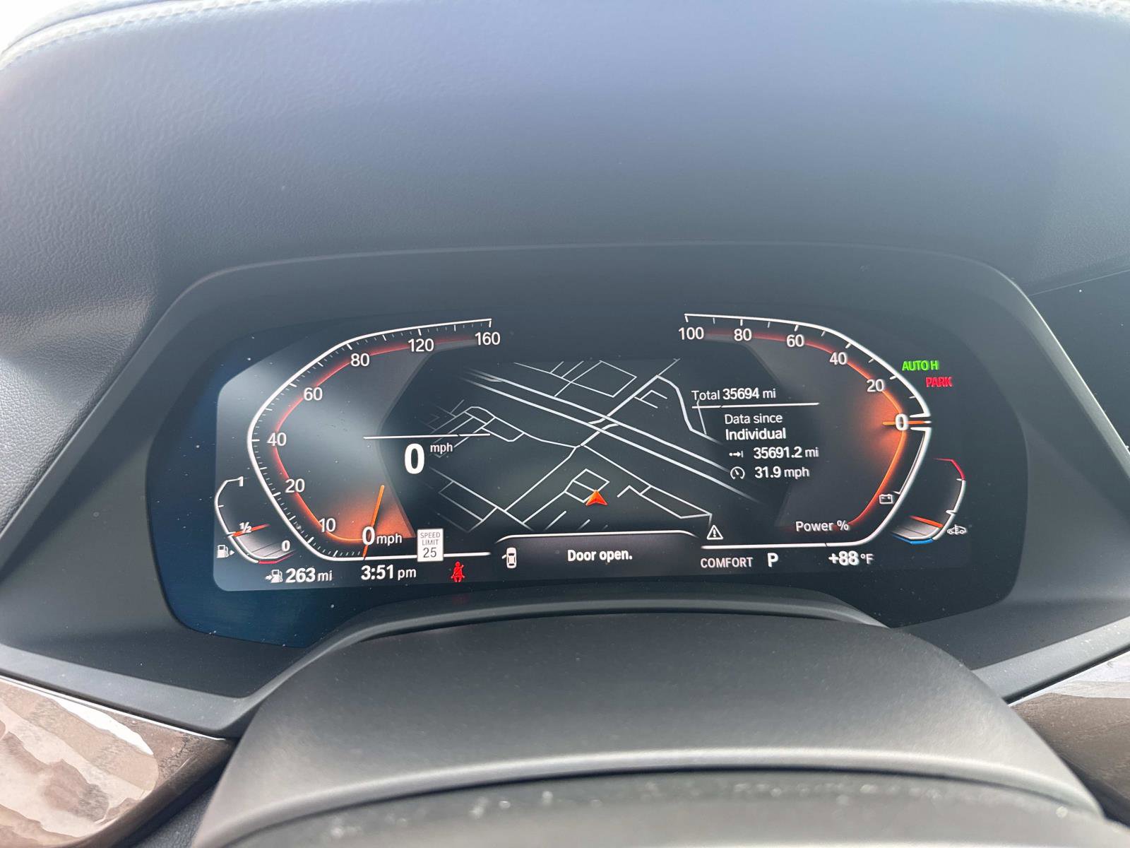 Used 2023 BMW X6 xDrive40i w/ M Sport Package image 29