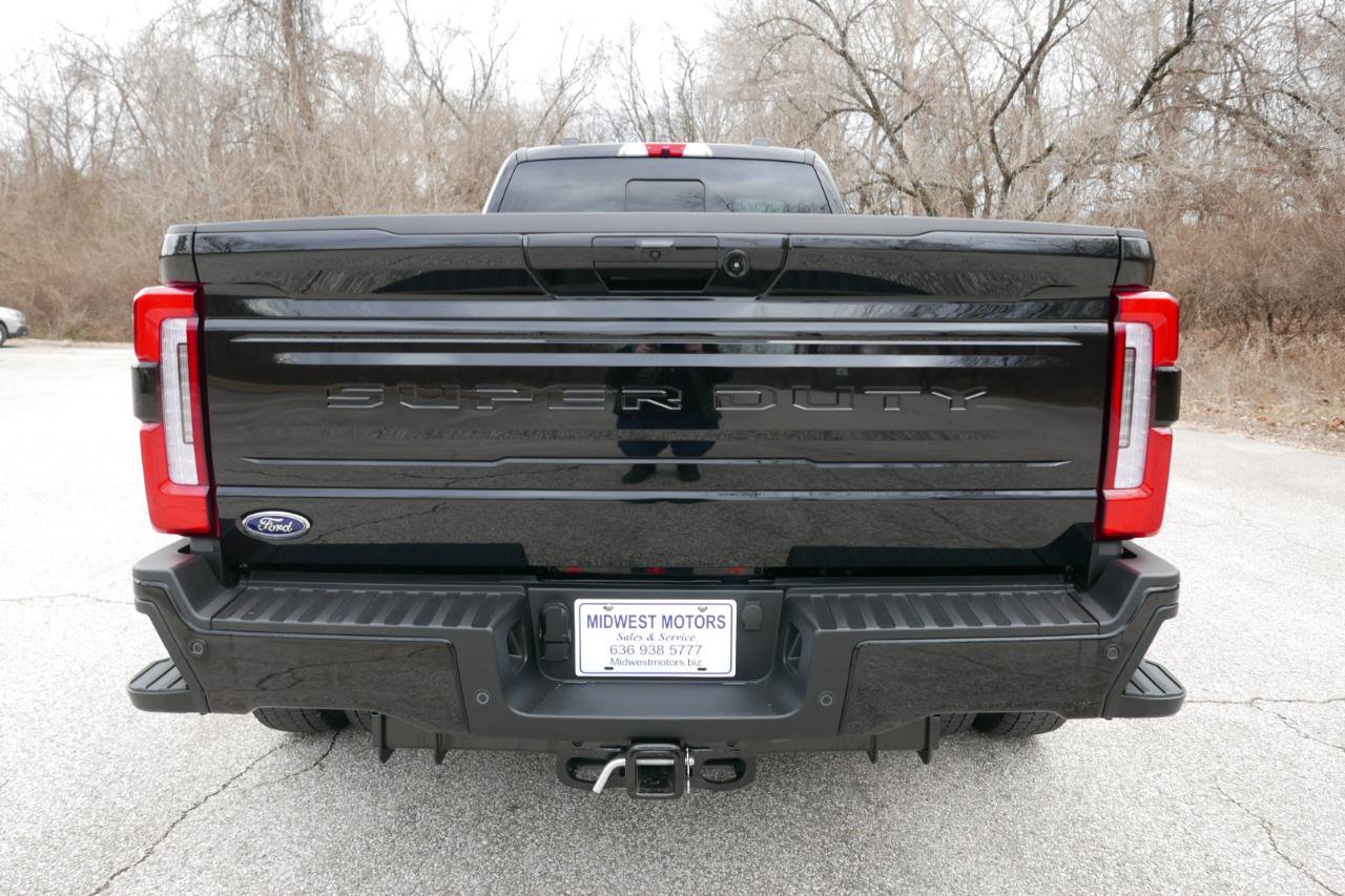 Used 2026 Ford F450 Platinum w/ FX4 Off-Road Package image 7