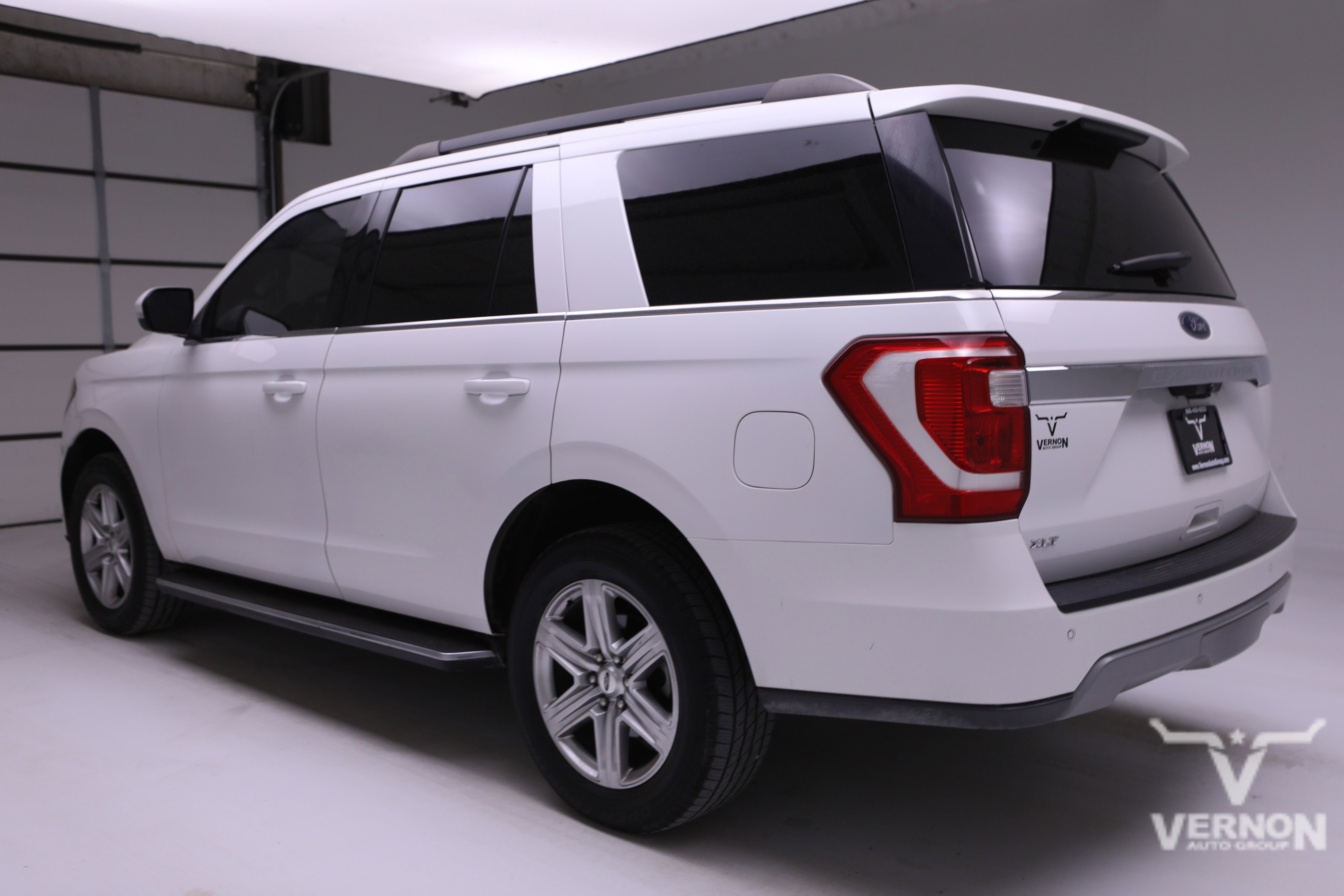 Used 2020 Ford Expedition XLT w/ Equipment Group 202A image 3